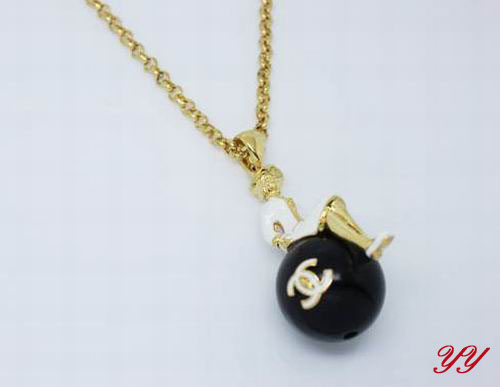 Collana Chanel Modello 143